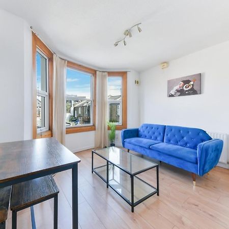 Cozy 1-Bed Apartment In Brixton Лондон Экстерьер фото