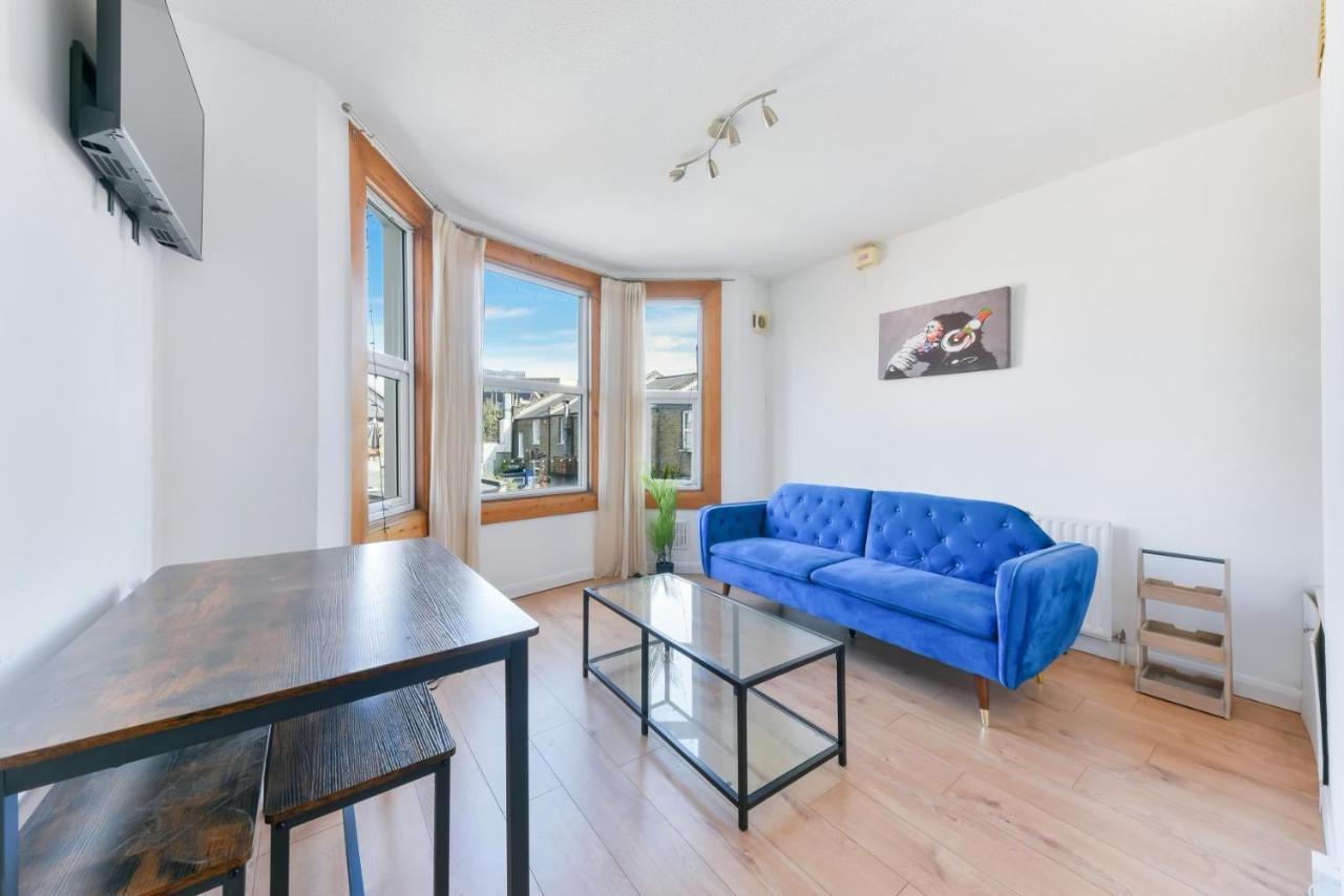 Cozy 1-Bed Apartment In Brixton Лондон Экстерьер фото